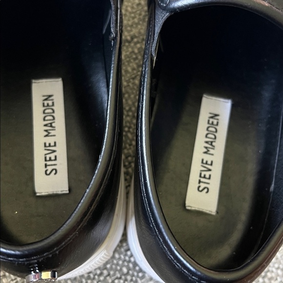 Steve Madden Electric/Eltro 1S1 Black Quilted Slip-On Sneakers Size 9 NWOT - Picture 4 of 8